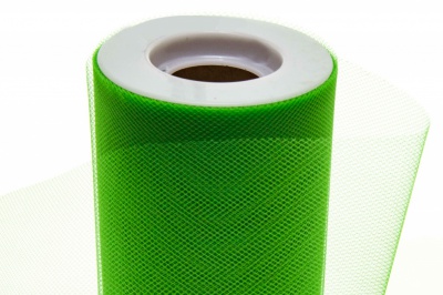 Фатин в шпульках 16-146, 10 гр/м2, шир. 15 см (в нам. 25+/-1 м), цвет зелёный - купить в Воткинске. Цена: 100.69 руб.